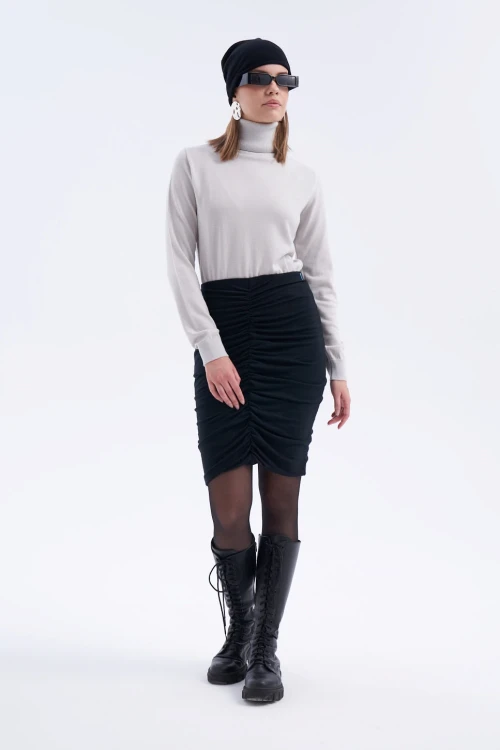 spodnica-marszczona-z-welny-merino-12.webp